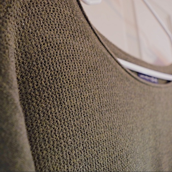 American Eagle Crewneck Knit Sweater - Picture 2 of 4